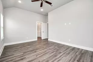 21027 Bay Vlg Dr, Cypress, TX 77433 - Photo 10