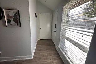 13821 Hollowgreen Dr, Houston, TX 77082 - Photo 8