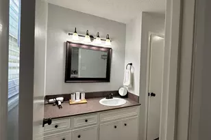 13821 Hollowgreen Dr, Houston, TX 77082 - Photo 14