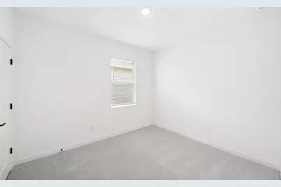 7926 Jade Crest Drive, Angleton, TX 77515 - Photo 18