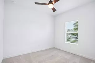 7926 Jade Crst Dr, Angleton, TX 77515 - Photo 14