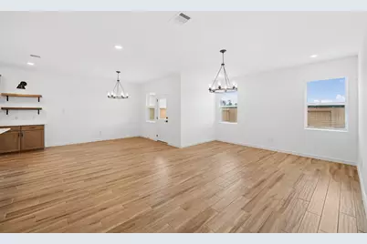 7926 Jade Crest Drive, Angleton, TX 77515 - Photo 10