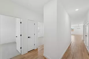 7926 Jade Crst Dr, Angleton, TX 77515 - Photo 4