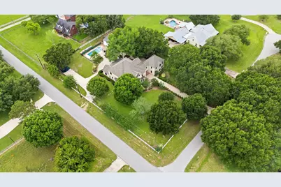 200 Creekside Court, Sealy, TX 77474 - Photo 48