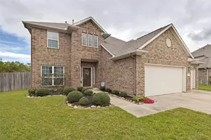 337 Burgundy Dr, Alvin, TX 77511 - Photo 2