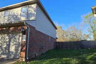 23526 Whispering Maples Dr, Spring, TX 77373 - Photo 4