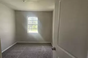 9222 Lockwood Dr, Houston, TX 77016 - Photo 6