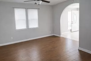 1101 Laredo St, Sinton, TX 78387 - Photo 6