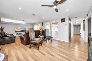 142 Wall St, Cleveland, TX 77327 - Photo 8