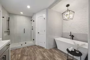 10111 Cedar Creek Dr, Houston, TX 77042 - Photo 30