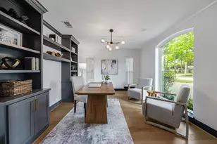 10111 Cedar Creek Dr, Houston, TX 77042 - Photo 6