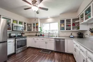 19014 Pine Trace Ct, Humble, TX 77346 - Photo 4