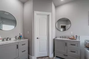 488 Sunset Trail, Angleton, TX 77515 - Photo 24