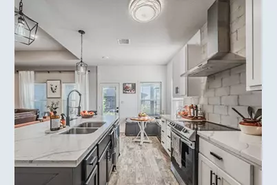 488 Sunset Trail, Angleton, TX 77515 - Photo 14