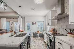 488 Sunset Trail, Angleton, TX 77515 - Photo 14