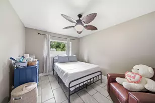 1845 Westcrest Dr, Houston, TX 77055 - Photo 12