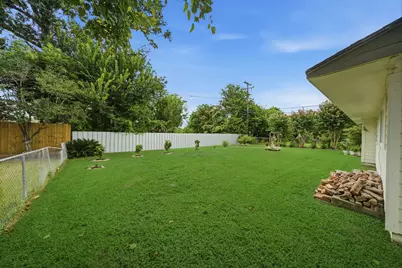 1845 Westcrest Drive, Houston, TX 77055 - Photo 20