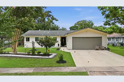 1845 Westcrest Drive, Houston, TX 77055 - Photo 1