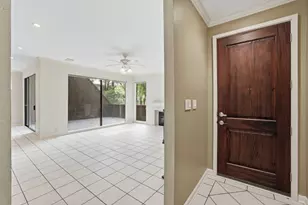 332 Litchfield Ln, Houston, TX 77024 - Photo 2