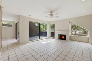 332 Litchfield Ln, Houston, TX 77024 - Photo 4
