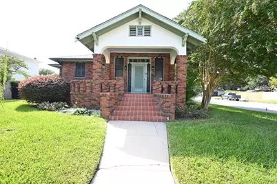 4627 Woodrow Avenue, Galveston, TX 77551 - Photo 1