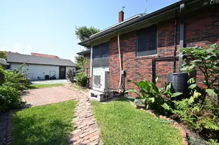 4627 Woodrow Ave, Galveston, TX 77551 - Photo 24