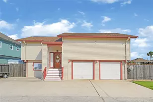 772 Marlin St, Hitchcock, TX 77563 - Photo 1