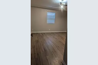 402 Post Office Street #107, Galveston, TX 77550 - Photo 4