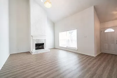 9107 Belle Glen Drive, Houston, TX 77099 - Photo 14