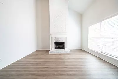 9107 Belle Glen Drive, Houston, TX 77099 - Photo 14
