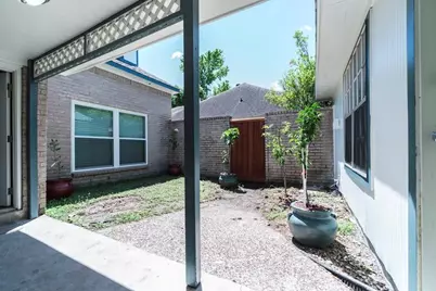 9107 Belle Glen Drive, Houston, TX 77099 - Photo 2