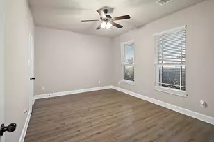 4610 Pineloch Bayou Dr, Baytown, TX 77523 - Photo 6