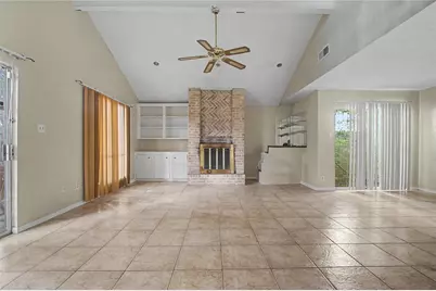 13119 Hollowcreek Park Drive, Houston, TX 77082 - Photo 6