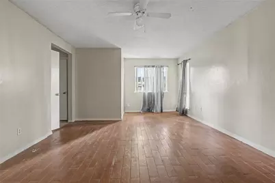 13119 Hollowcreek Park Drive, Houston, TX 77082 - Photo 14