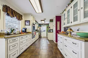 858 Shawnee St, Houston, TX 77034 - Photo 8