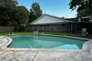 5811 Ludington Dr, Houston, TX 77035 - Photo 12