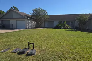 1C Prairie Knoll Dr, La Marque, TX 77510 - Photo 2