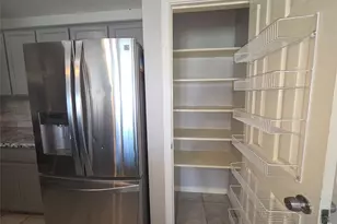 1C Prairie Knoll Dr, La Marque, TX 77510 - Photo 8