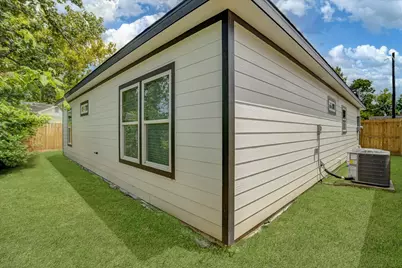 5919 Rietta Street, Houston, TX 77016 - Photo 32