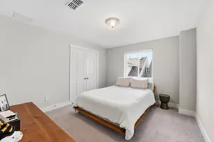 2502 Eason Ln, Houston, TX 77008 - Photo 8