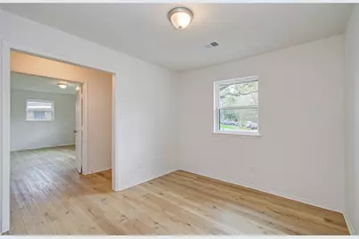 7510 Troulon Drive, Houston, TX 77074 - Photo 10