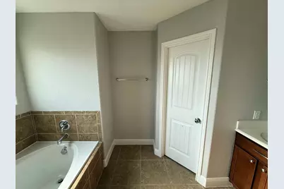2527 Middleground, San Antonio, TX 78245 - Photo 10