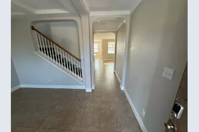 2527 Middleground, San Antonio, TX 78245 - Photo 2