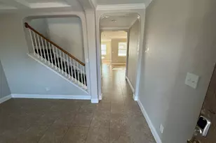 2527 Middleground, San Antonio, TX 78245 - Photo 2