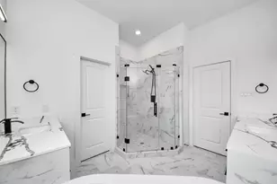 2709 Dennis St, Houston, TX 77004 - Photo 34