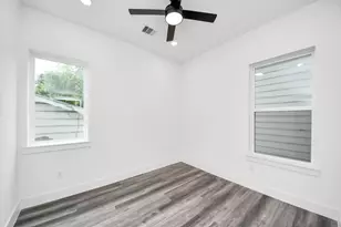 2709 Dennis St, Houston, TX 77004 - Photo 22