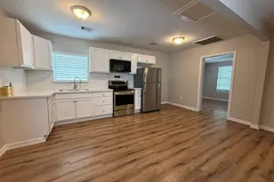 1308 Genova St, Houston, TX 77009 - Photo 12