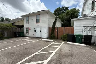 1308 Genova St, Houston, TX 77009 - Photo 1