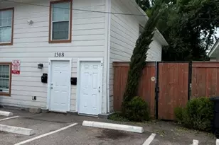 1308 Genova St, Houston, TX 77009 - Photo 18