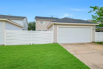 6243 Settlers Lake Circle W, Katy, TX 77449 - Photo 34
